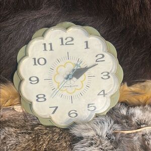 Vintage General Electric wall clock (4175)
